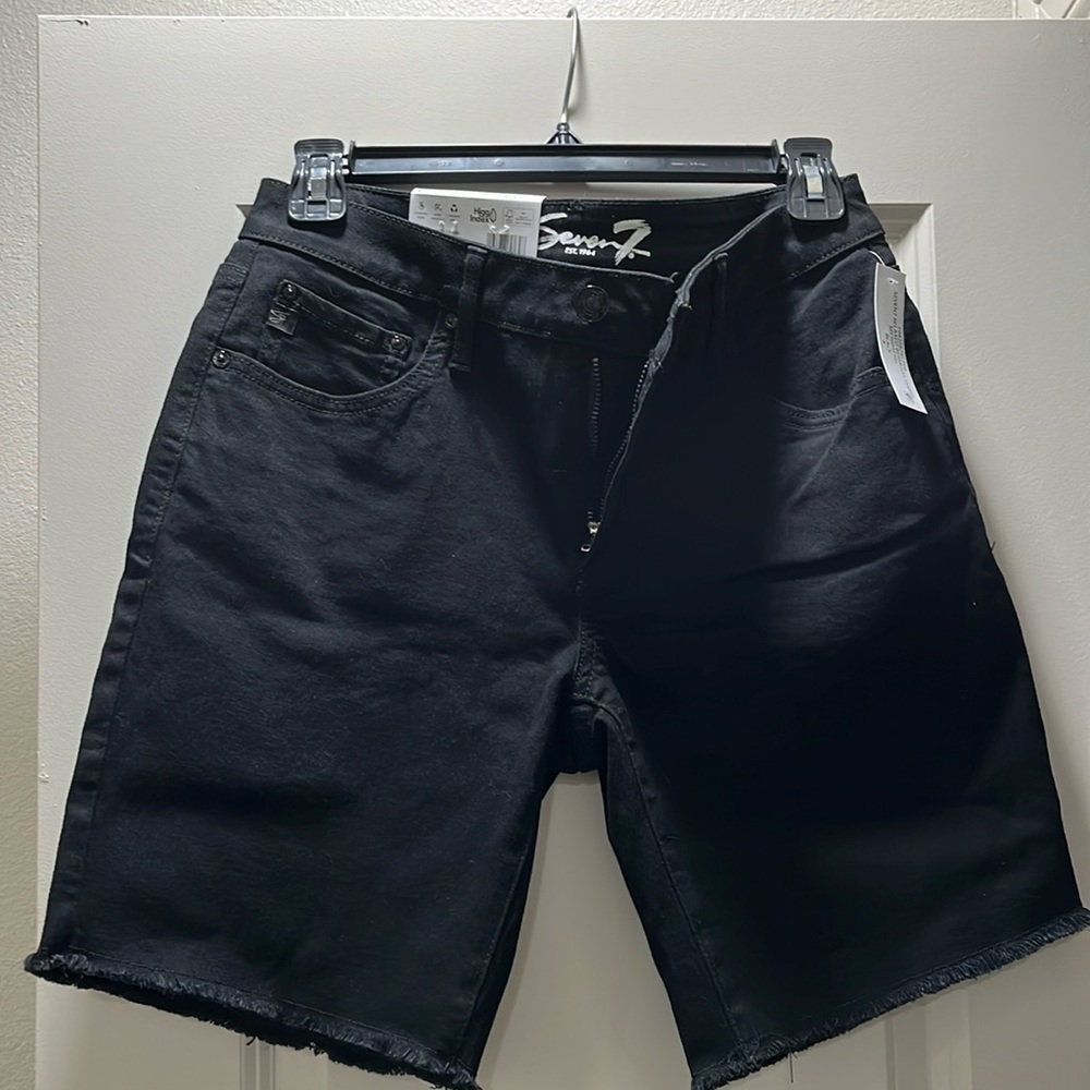 NWT Bermuda shorts